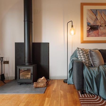 The Retreat, Waterfront & Log Burner Christchurch (Dorset) Exterior foto